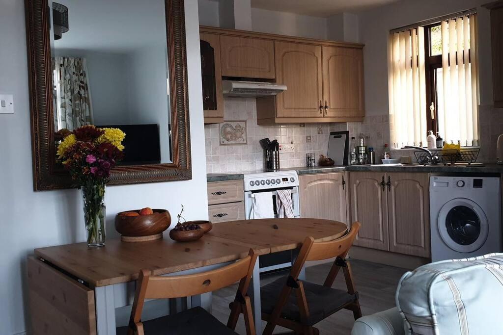 Seafront Apartment, Ground Floor, Free Parking Newcastle  Dış mekan fotoğraf